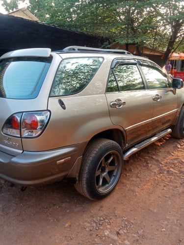 ឡានប្រញាប់លុយ
