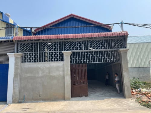 ឃ្លាំងសម្រាប់ជួលនៅសែនសុខ