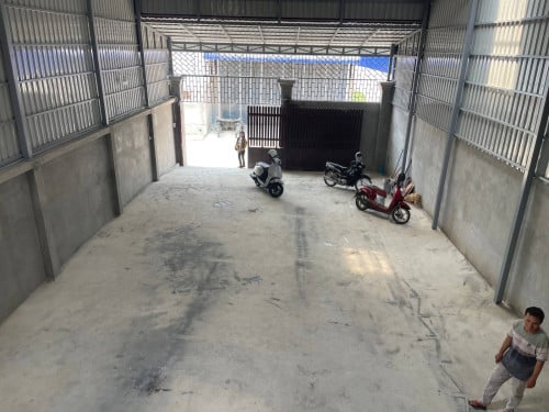 ឃ្លាំងសម្រាប់ជួលនៅសែនសុខ