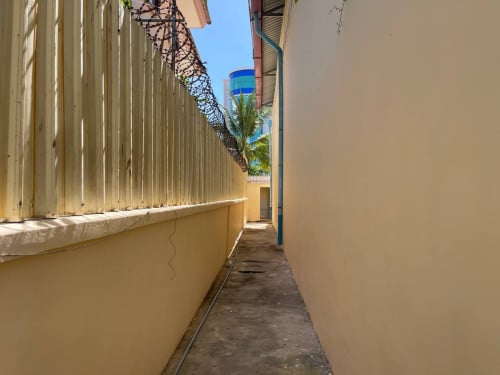 ឃ្លាំងសម្រាប់ជួលនៅសែនសុខ
