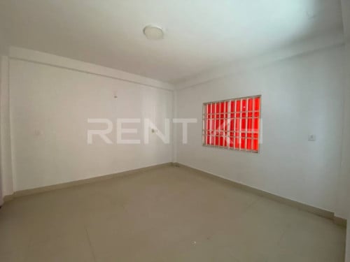 ឃ្លាំងសម្រាប់ជួលនៅសែនសុខ