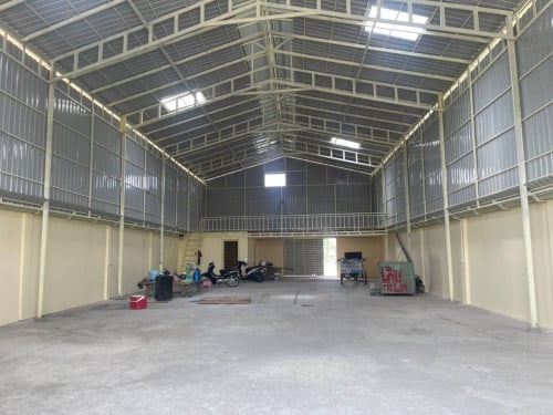 ឃ្លាំងសម្រាប់ជួលនៅសែនសុខ