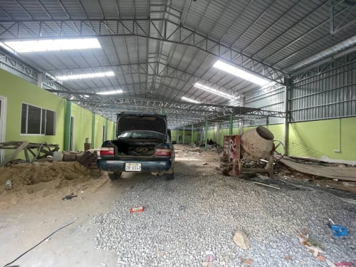 ឃ្លាំងសំរាប់ជួលនៅសែនសុខ