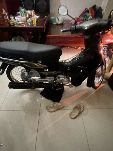 ម៉ូត៉ូអាសង់ 2024 នៅស្អាតជិះផ្ទាល់ ចង់លក់ដូរសេរី