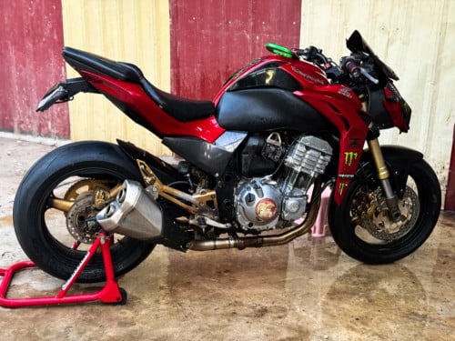 មានពន្ធលក់តែ 3200$ ទេ zx1000 លក់ថោកជិះធម្មតា