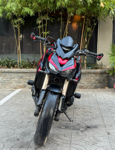 មានពន្ធលក់តែ 3200$ ទេ zx1000 លក់ថោកជិះធម្មតា