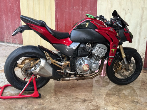 មានពន្ធលក់តែ 3200$ ទេ zx1000 លក់ថោកជិះធម្មតា