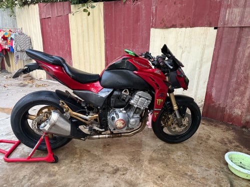 មានពន្ធលក់តែ 3200$ ទេ zx1000 លក់ថោកជិះធម្មតា