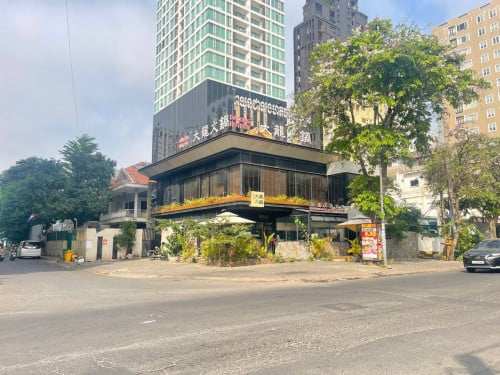 ហាងកែងសម្រាប់ជួល នៅបឹងកេងកង | Corner shop for rent at Boeng Keng Kang