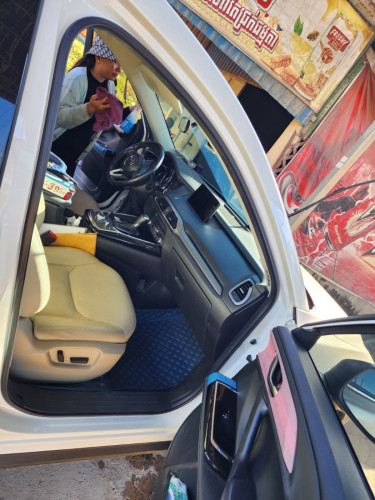 ឡានលក់ Mazda CX-9 2024 ម្ចាស់ជិះផ្ទាល់ ចង់ដូរស៊េរី  40,800$ ចរចា លេខទូរស័ព្ទម្ចាស់ឡាន  071 96 96 888