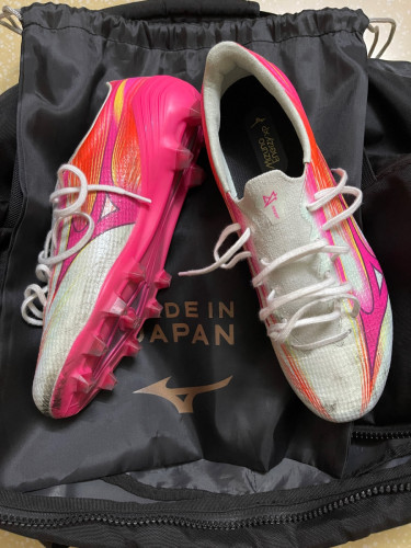 ស្បែកជេីងបាល់ទាត់ Mizuno alpha 3 Elite FG