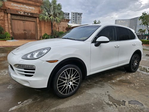 លក់ PORSCHE ឆ្នាំ2013 ម៉ាស៊ូត