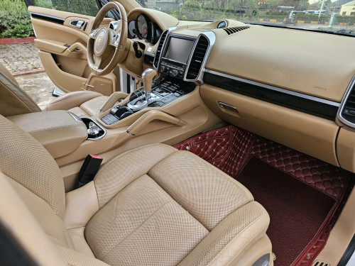 លក់ PORSCHE ឆ្នាំ2013 ម៉ាស៊ូត