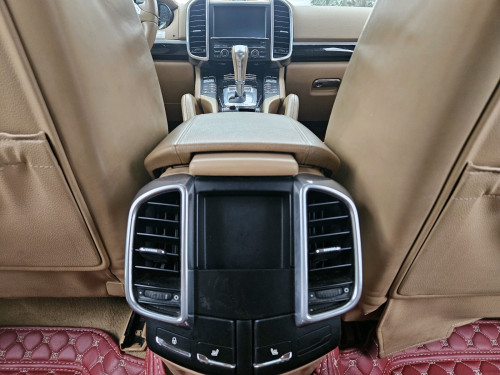 លក់ PORSCHE ឆ្នាំ2013 ម៉ាស៊ូត