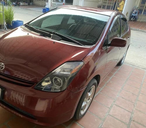 ឡាន​ ជួល​ ឡាន​ ព្រូស សំរាប់ជួល toyota Prius for rent 丰田普锐斯招租 普锐斯出租