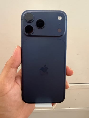 📱iPhone 17 Pro Max ថ្មី Color Blue 💙256G ឡុកអុីសុីម ប្រើបានសុីម2 សេវាដើរស្មូតល្អគ្រប់ប្រពន្ធ័⭐️