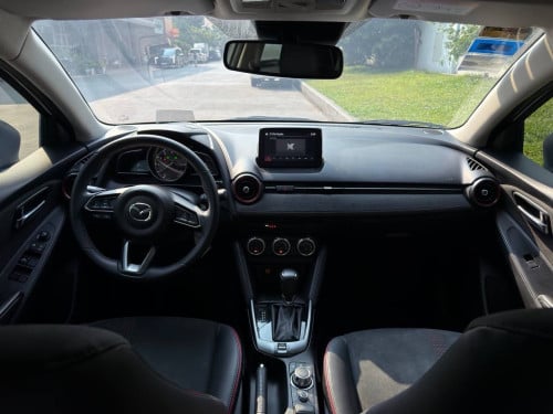 🔥Mazda2 2025Fullកាន់💰7500$💸ដកឡានភ្លាមបង់រំលស់ជាមួយឃ្លាំងផ្ទាល់