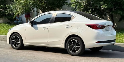 🔥Mazda2 2025Fullកាន់💰7500$💸ដកឡានភ្លាមបង់រំលស់ជាមួយឃ្លាំងផ្ទាល់