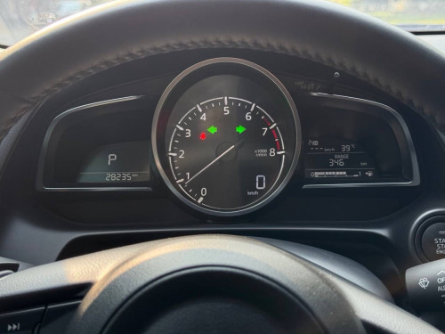 🔥Mazda2 2025Fullកាន់💰7500$💸ដកឡានភ្លាមបង់រំលស់ជាមួយឃ្លាំងផ្ទាល់