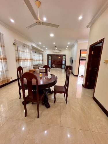 វីឡាសម្រាប់ជួលនៅក្នុង បុរីឧទ្យាទន្លេបាសាក់ | Villa for Rent in Borey Basac Gaden City