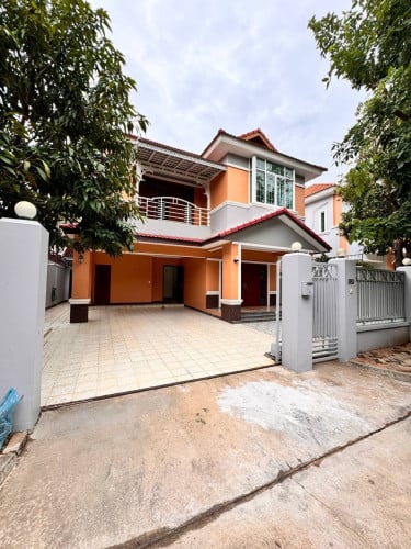 វីឡាសម្រាប់ជួលនៅក្នុង បុរីឧទ្យាទន្លេបាសាក់ | Villa for Rent in Borey Basac Gaden City