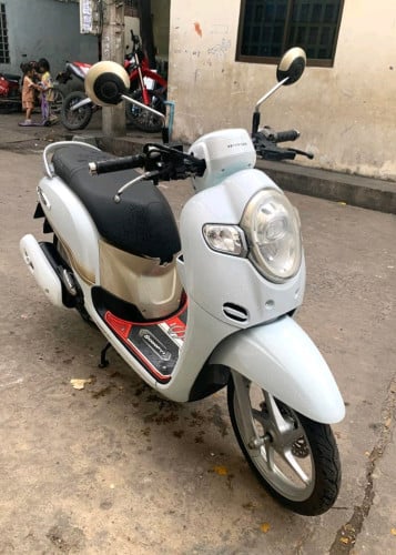 020ម៉ូតូ​ស្អាត​ មាន​ពន្ធ​កាតគ្រី​ លេខភ្នំពេញ​
