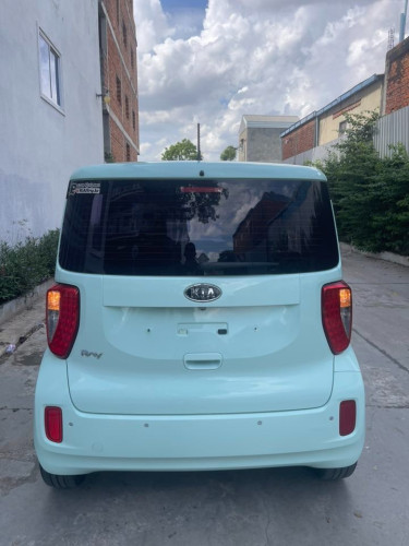 តម្លៃសាង​ 2012 Kia Ray Full options ឡានក្រដាសពន្ធ