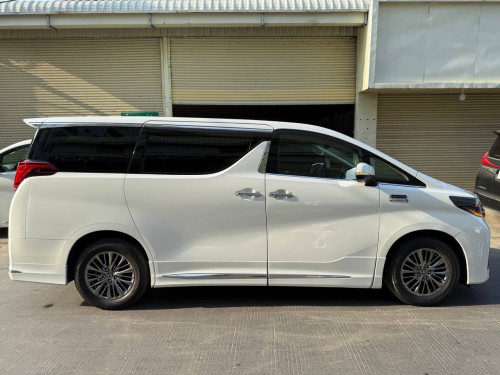 2018TOYOTA ALPHARD HYBRID EXECUTIVE LOUNGE IN STOCK FOR SALE FROM JAPAN