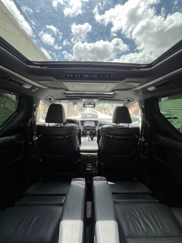 2018TOYOTA ALPHARD HYBRID EXECUTIVE LOUNGE IN STOCK FOR SALE FROM JAPAN