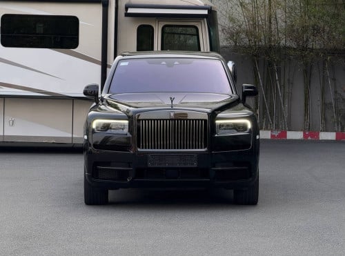2021 Nice Cullinan B&B