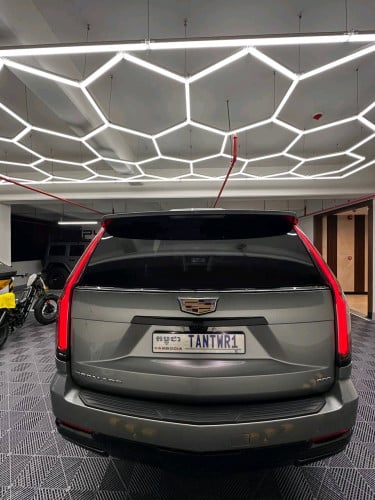 2025 Cadillac Escalade Sport Platinum