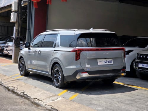 2025 KIA CARNIVAL នៅធានាពេញពីក្រុមហ៊ុន​ ទេីបប្រេីបាន11395គីឡូប៉ុណ្ណោះ
