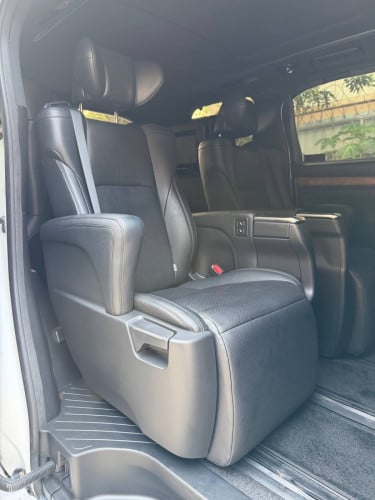 Alphard 2017 up 2024  spec Russia ឆ្វេងសុីន full option
