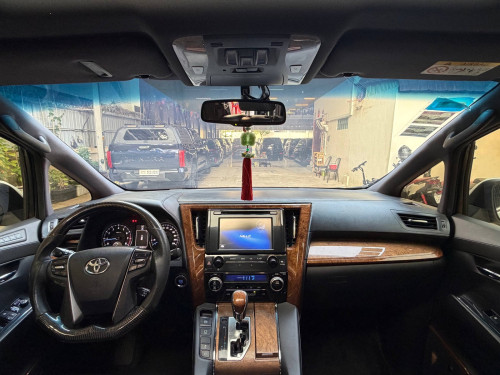 Alphard 2017 up 2024  spec Russia ឆ្វេងសុីន full option