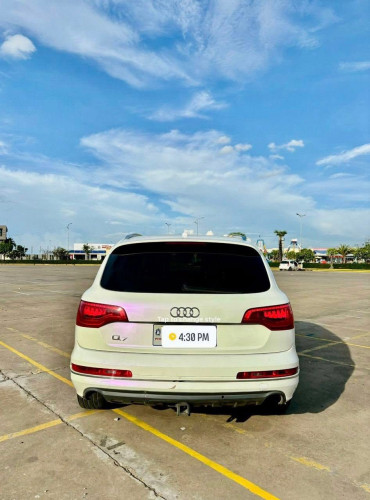 Audi Q7 មានត្រឹម​ 5500$ ដកឡានជិះភ្លាម