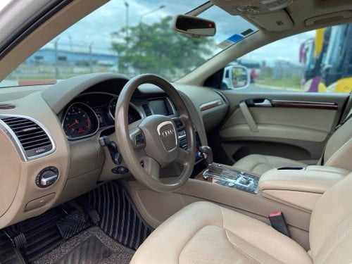 Audi Q7 មានត្រឹម​ 5500$ ដកឡានជិះភ្លាម