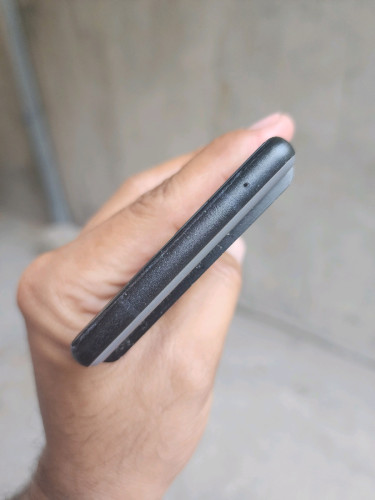 Google Pixel 6 8g/128g(វៃដូរបាន)👉$125