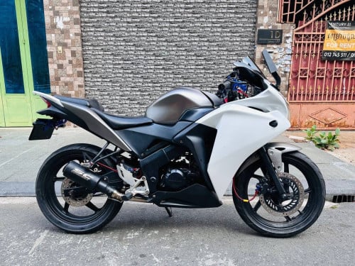 HONDA CBR 1180$ , 150cc , 2013 , Japan have lD card