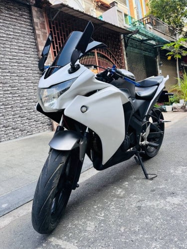 HONDA CBR 1180$ , 150cc , 2013 , Japan have lD card