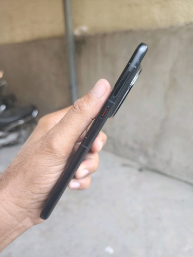 Huawei Mate 60pro 12g/512g_CH(វៃដូរបាន)👉$345