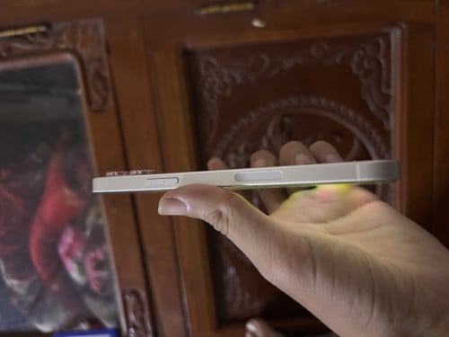 iPhone 12 ស្នុំណែន