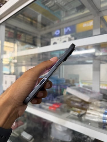 iPhone 17 256G​ ឡុក​សុីម​ សុីម​2​ មិន​​ទ្រាប់​ទ្រនាប់​សុីម​🤩