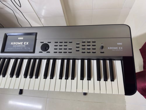 Korg Krome Ex 61Key 500$ ចរចារ