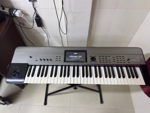 Korg Krome Ex 61Key 500$ ចរចារ