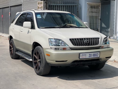 Lexus RX300 សកាម៉ៃ 1999 ប៉ុង1