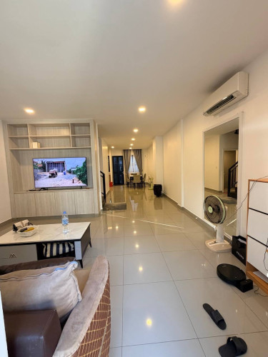 Link house for rent at Borey Chipmong 6A