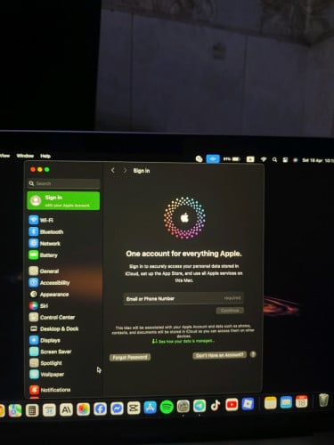 MacBook មួយទឹកលក់