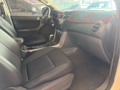 Mazda BT50 2018 ហ្សុីនមួយជុំម្ចាស់ដើម