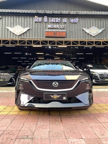 Mazda EZ60 2025
