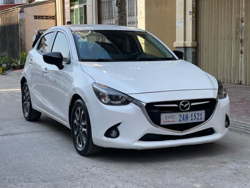 Mazda2 Full options 2017